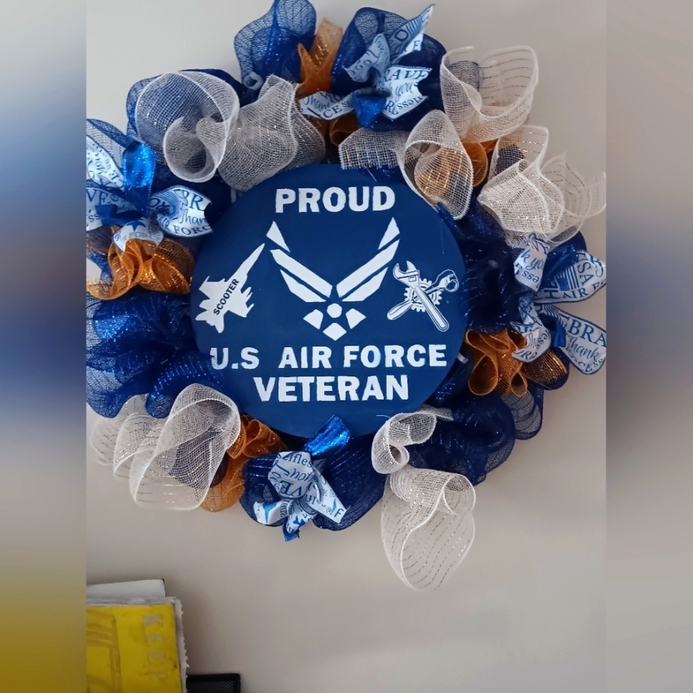 Honoring the Air Force Decorative Wreath